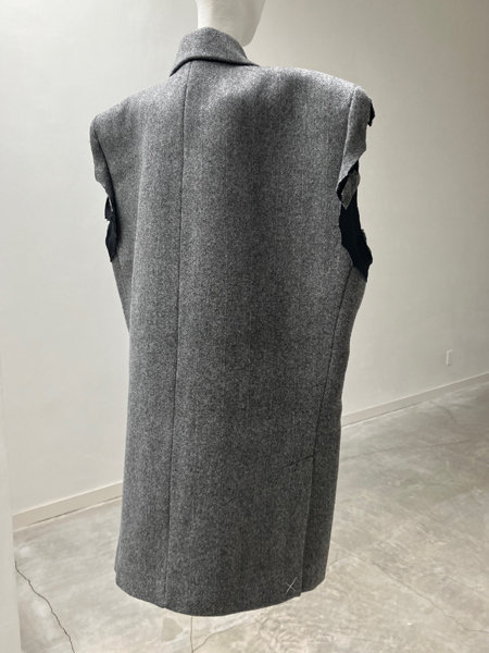 VETEMENTS VEST 25AW